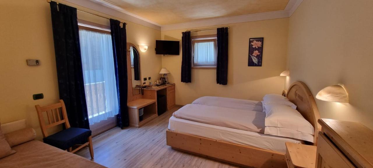 Hotel "La Suisse" Livigno Exterior foto