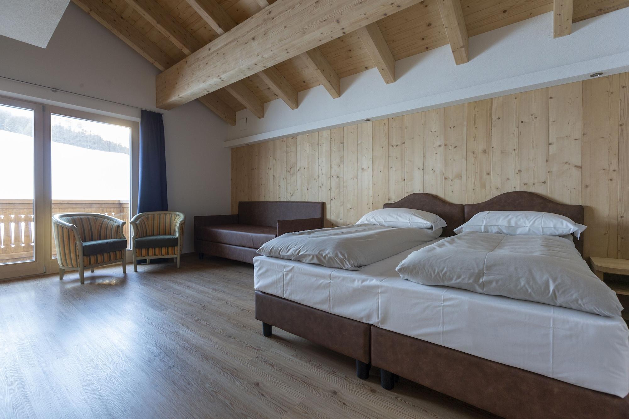 Hotel "La Suisse" Livigno Exterior foto