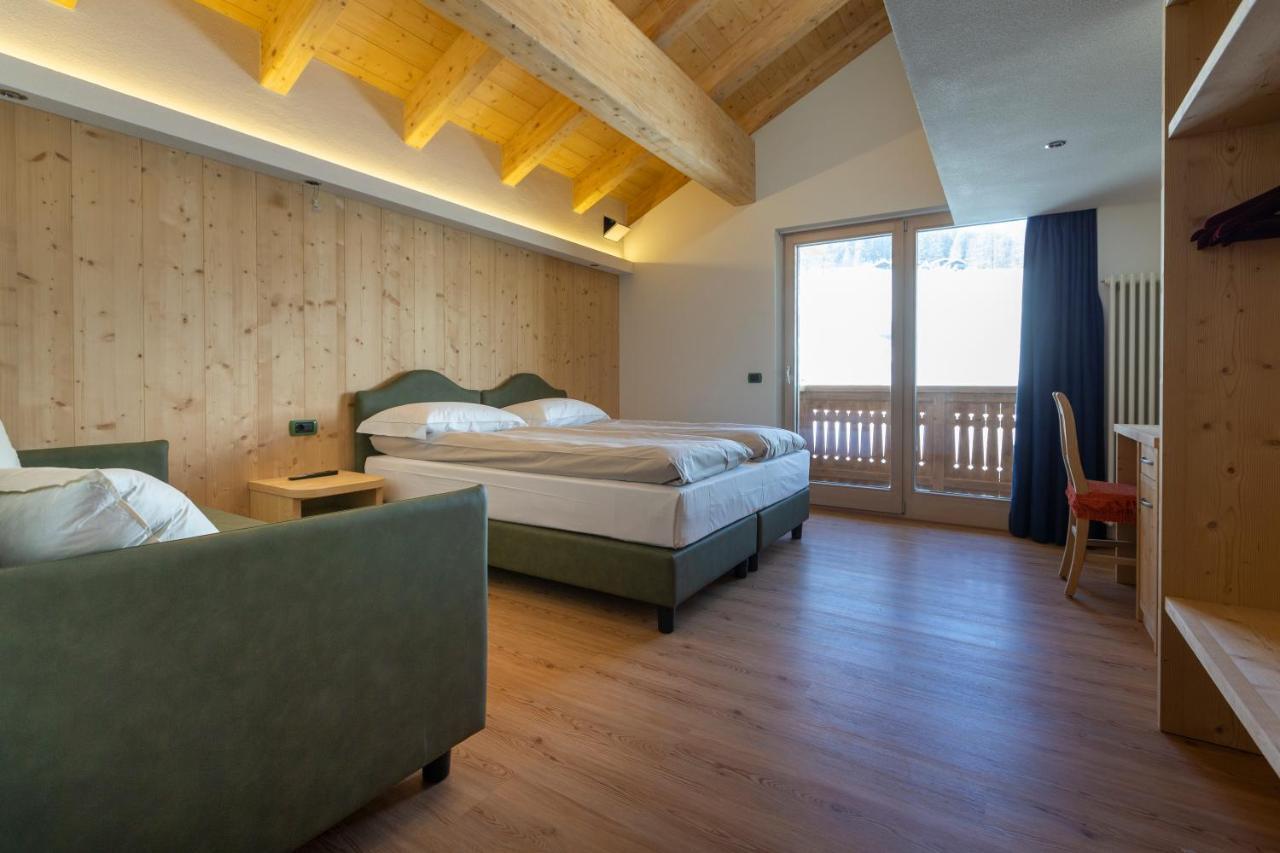 Hotel "La Suisse" Livigno Exterior foto
