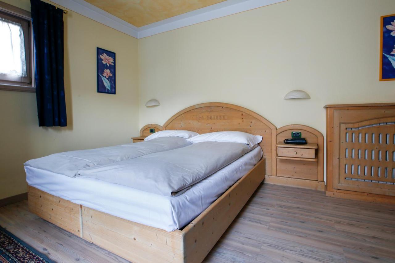 Hotel "La Suisse" Livigno Exterior foto